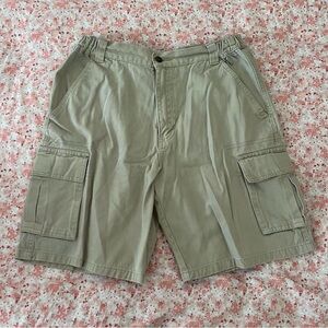 Basic Editions Men's Cargo Shorts in Tan